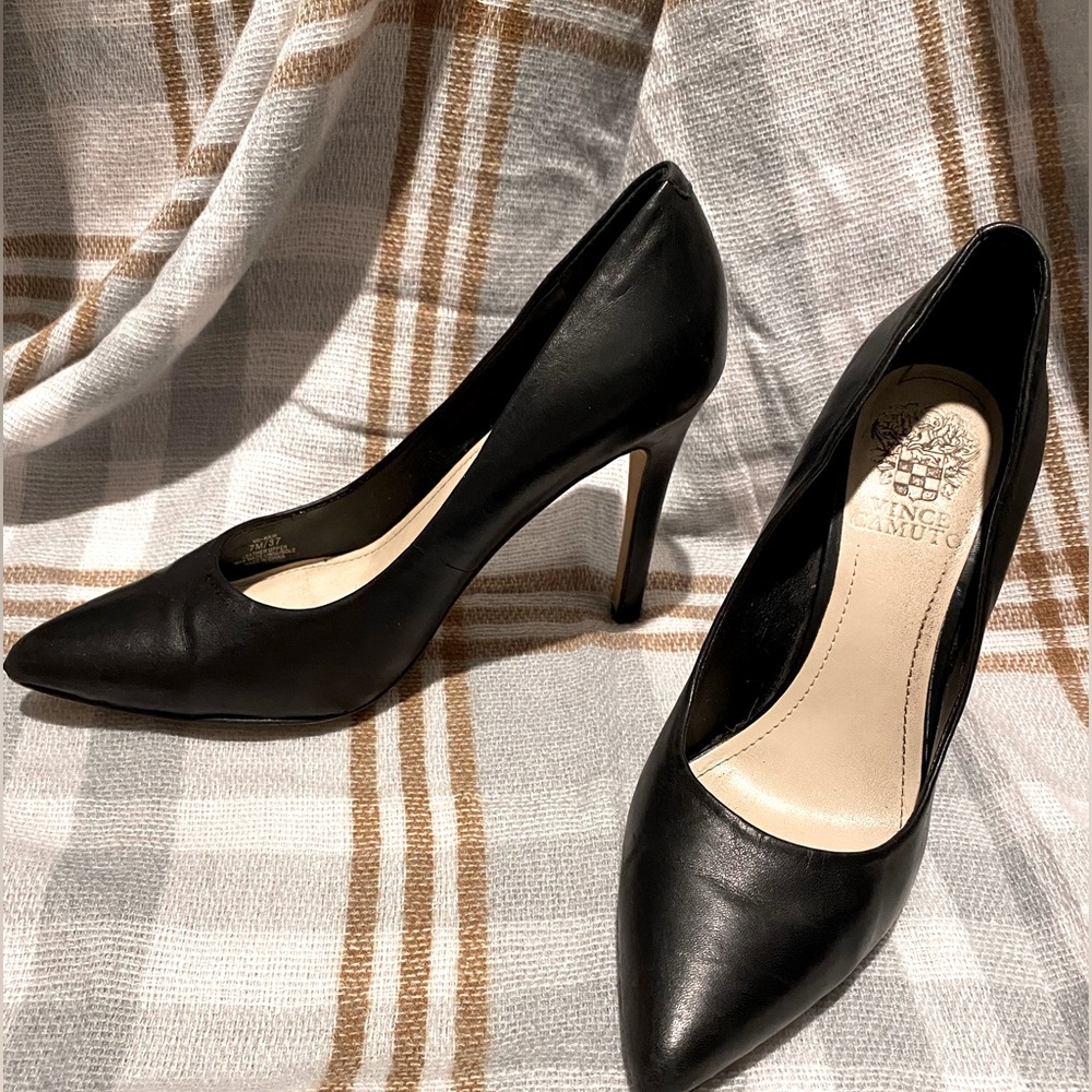 Black leather heels size 7
